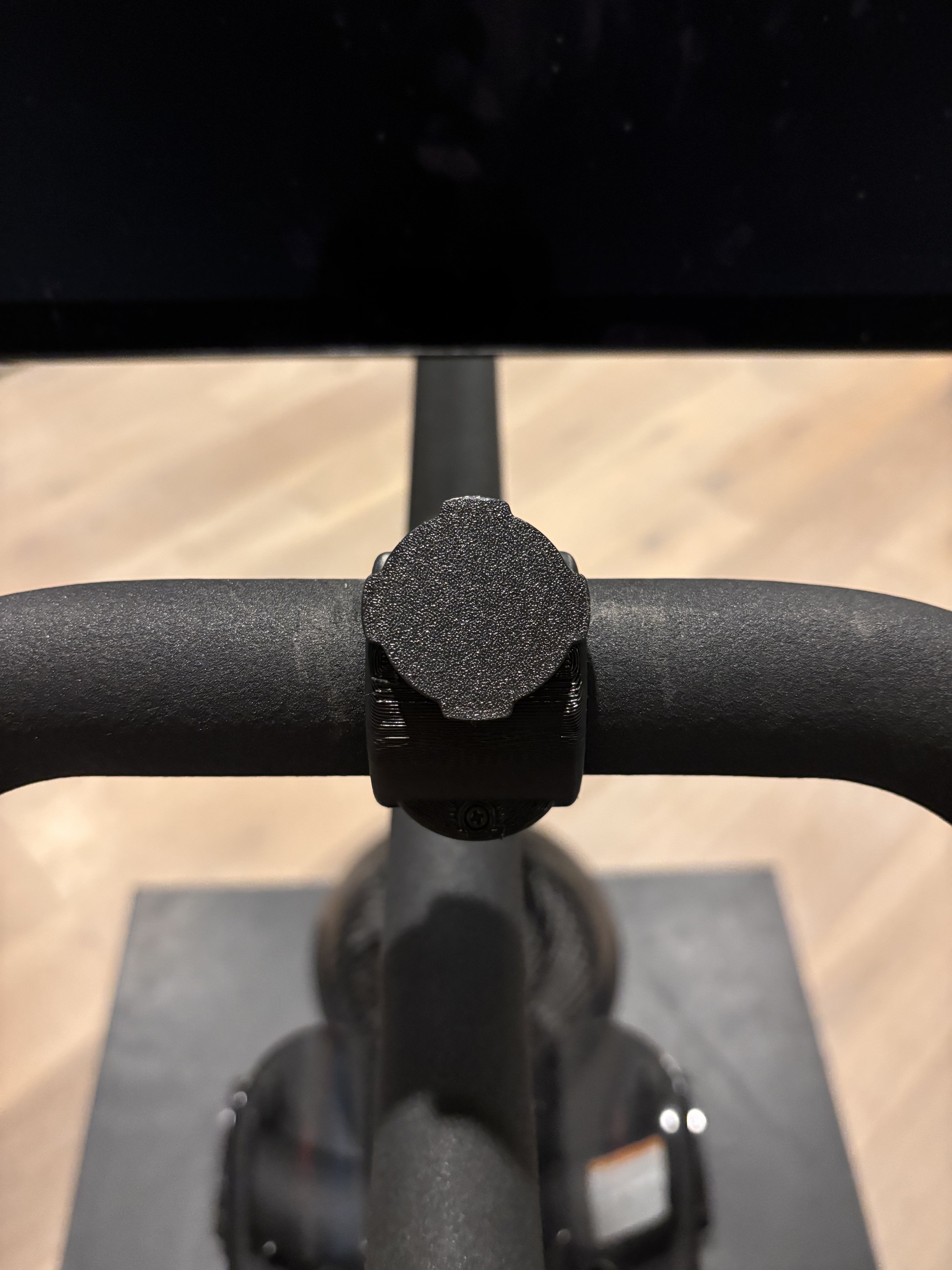 Quadlock Peloton holder